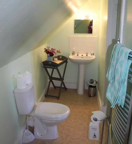 تختخواب و صبحانه The Olde House