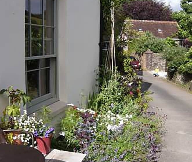 Bed and Breakfast The Tall House