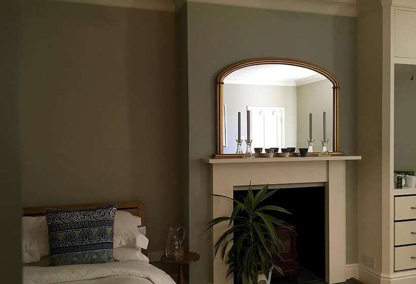 Bed and Breakfast The Tall House