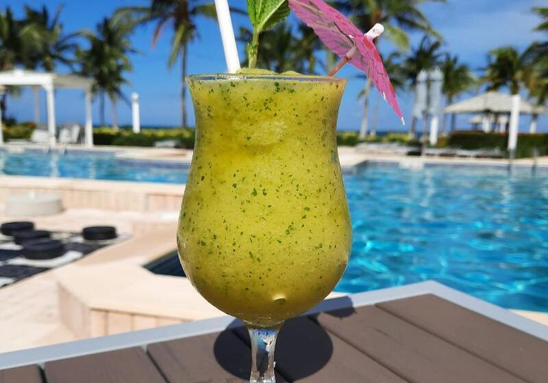 هتل The Grand Caymanian Resort