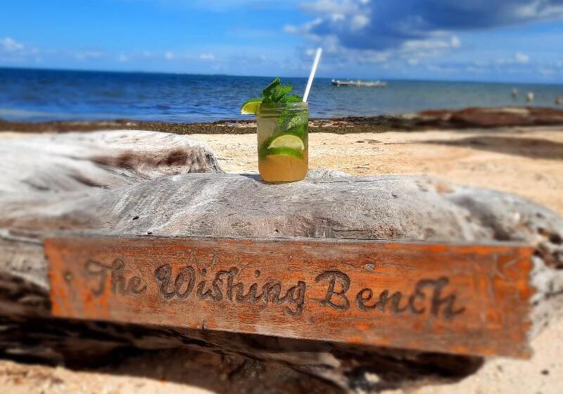 هتل The Grand Caymanian Resort