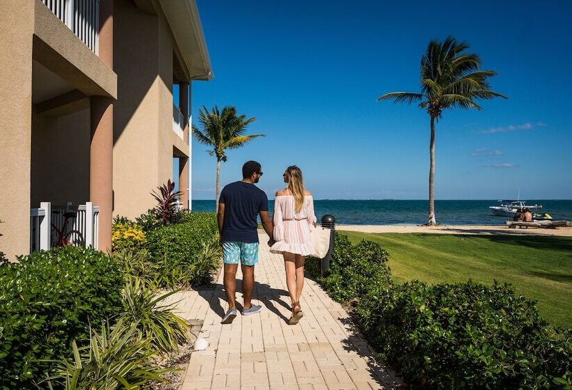 هتل The Grand Caymanian Resort