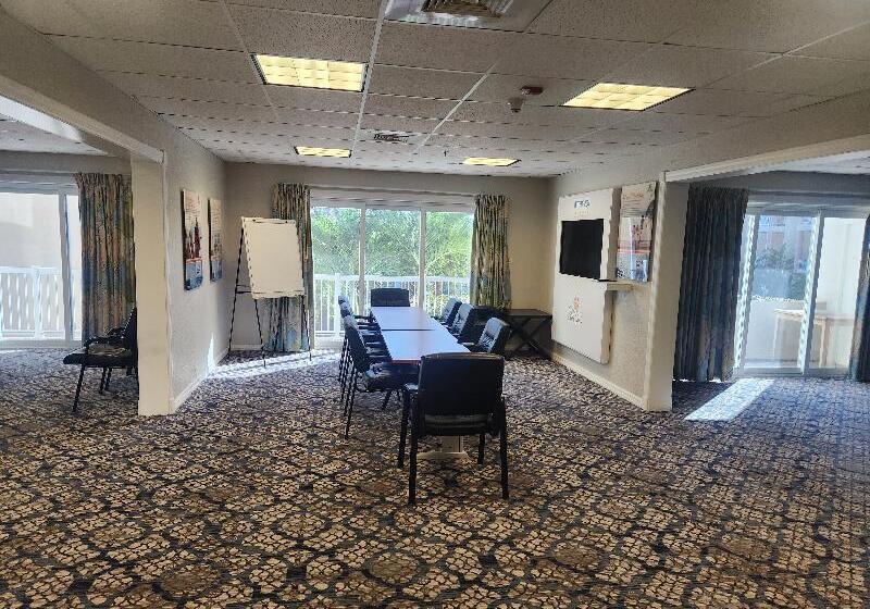 هتل The Grand Caymanian Resort