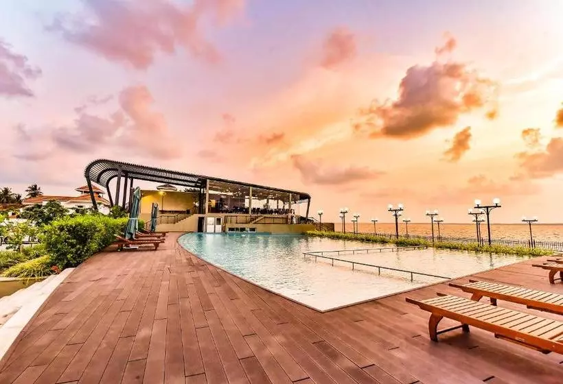 هتل Grandeeza Luxury