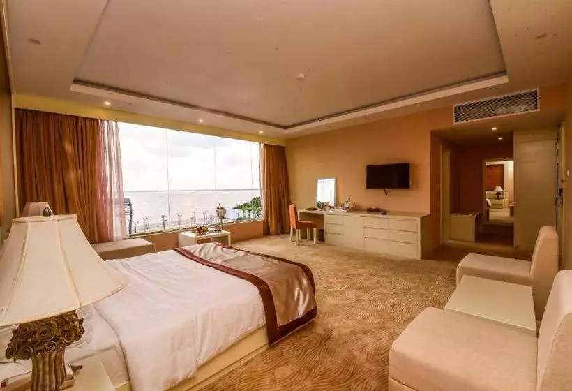 هتل Grandeeza Luxury