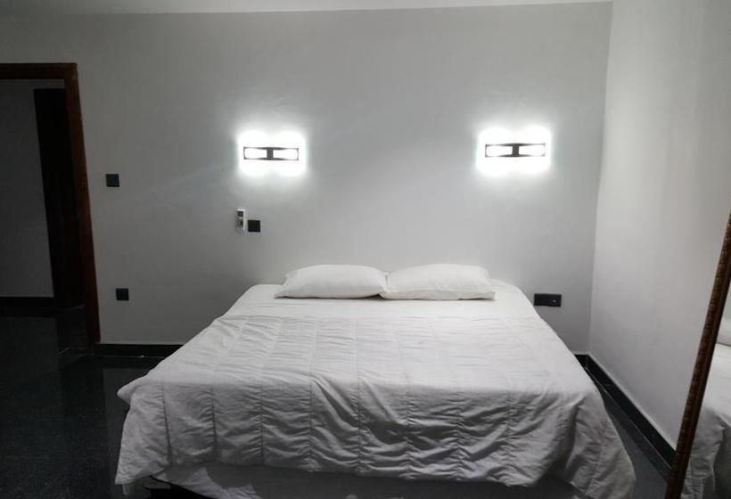 בית מלון כפרי Jetwin Tower