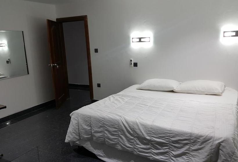 בית מלון כפרי Jetwin Tower