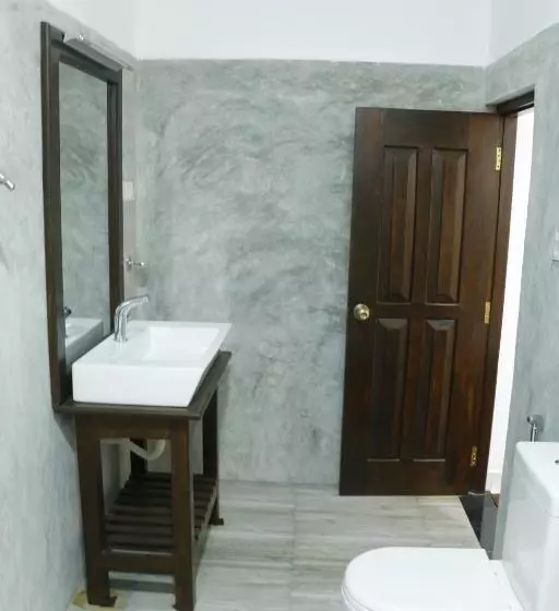 ホテル Jungle Villa Induruwa