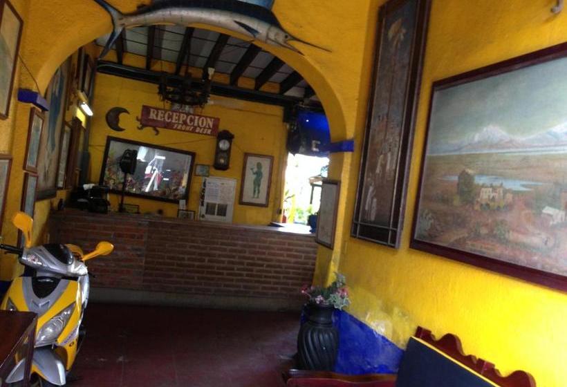 هتل Pension California