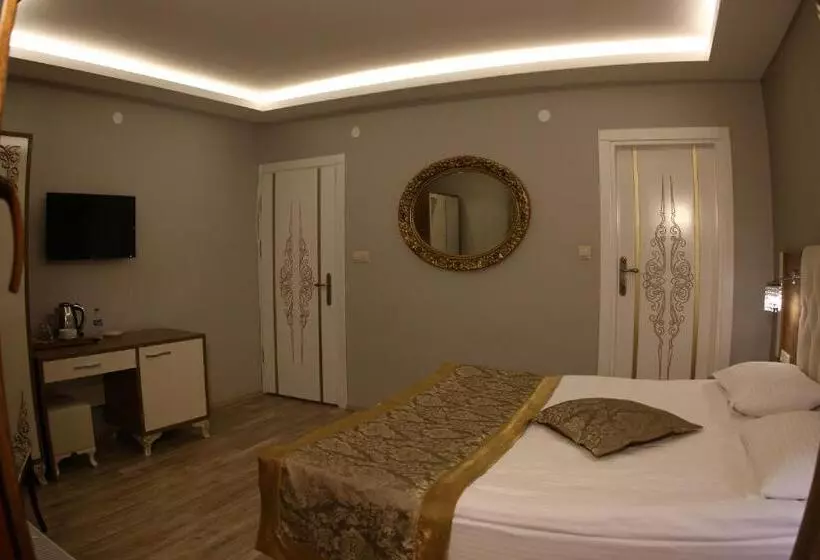 هتل Sehri̇ Zade Yalisi