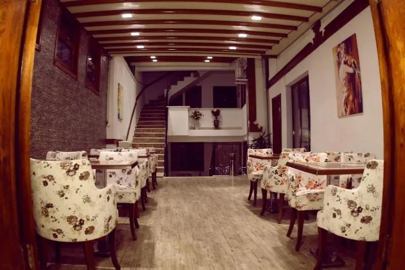 هتل Sehri̇ Zade Yalisi