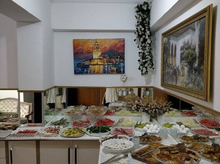 هتل Sehri̇ Zade Yalisi