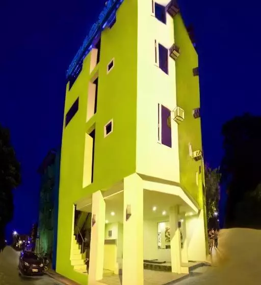 هتل Verovino Suites