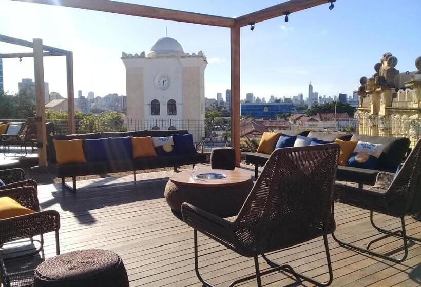 Mangue Oranje Hostel