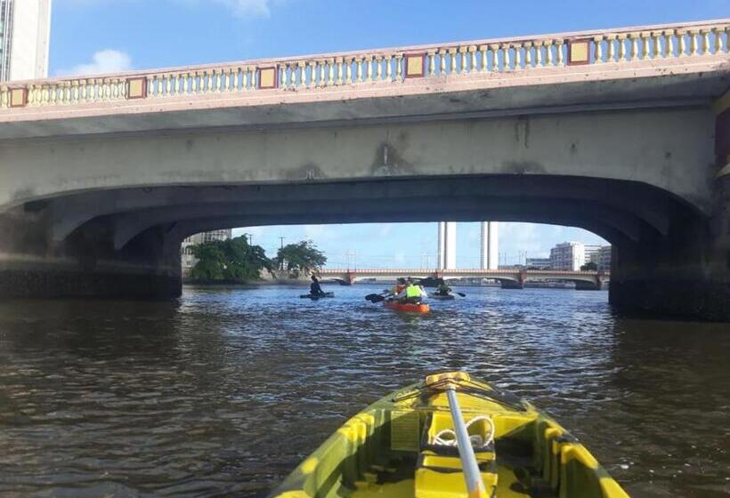 Mangue Oranje Hostel