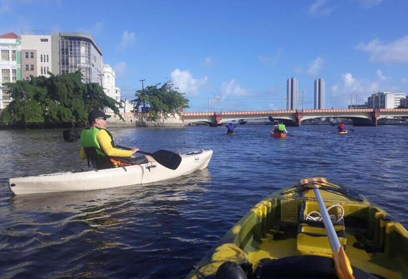 Mangue Oranje Hostel