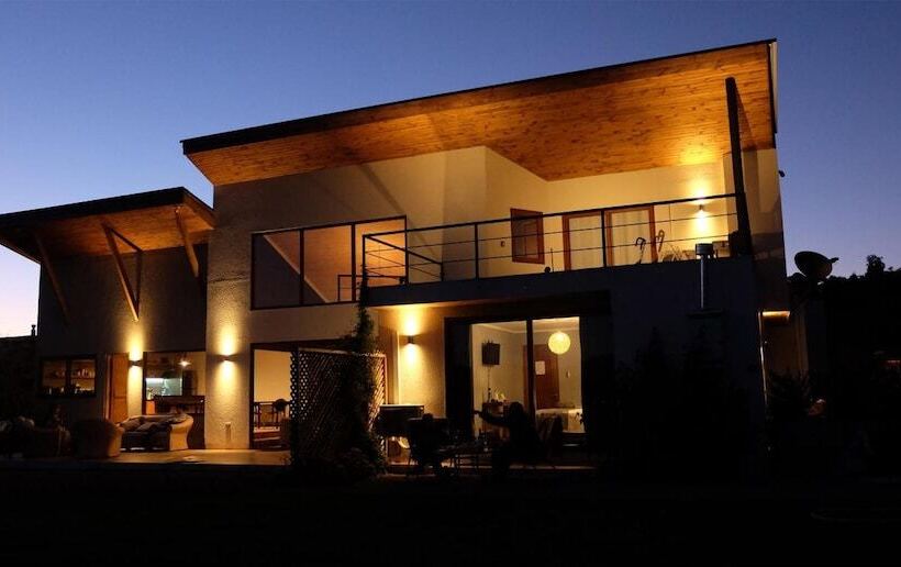 تختخواب و صبحانه Callihue Lodge