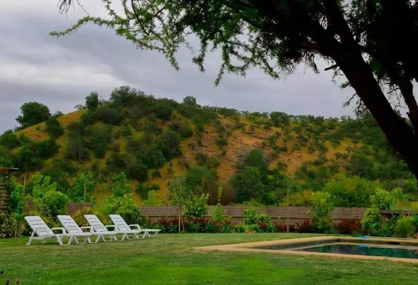 تختخواب و صبحانه Callihue Lodge