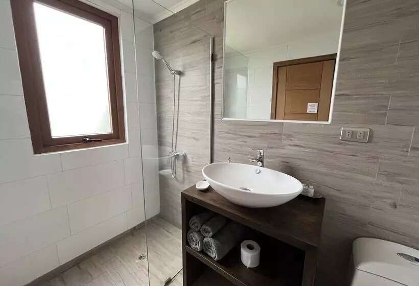تختخواب و صبحانه Callihue Lodge