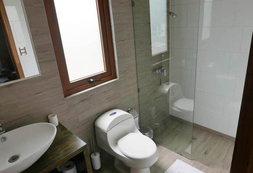 تختخواب و صبحانه Callihue Lodge