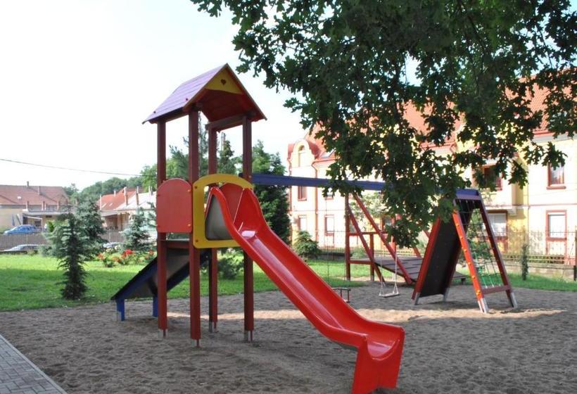 مبيت وإفطار Mamre Szálló