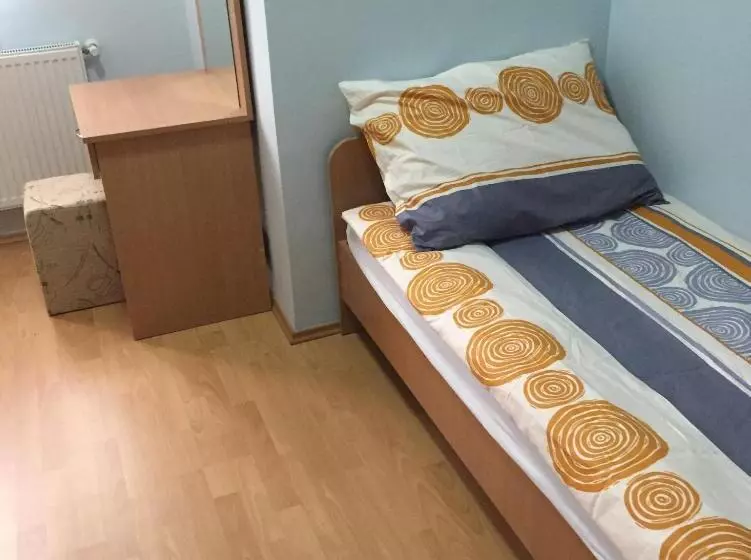 Aamiaismajoitus (B&B) Mamre Szálló