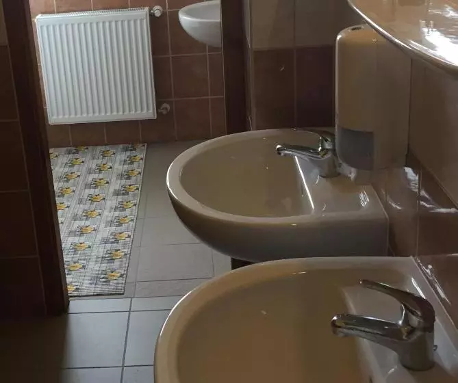 Aamiaismajoitus (B&B) Mamre Szálló