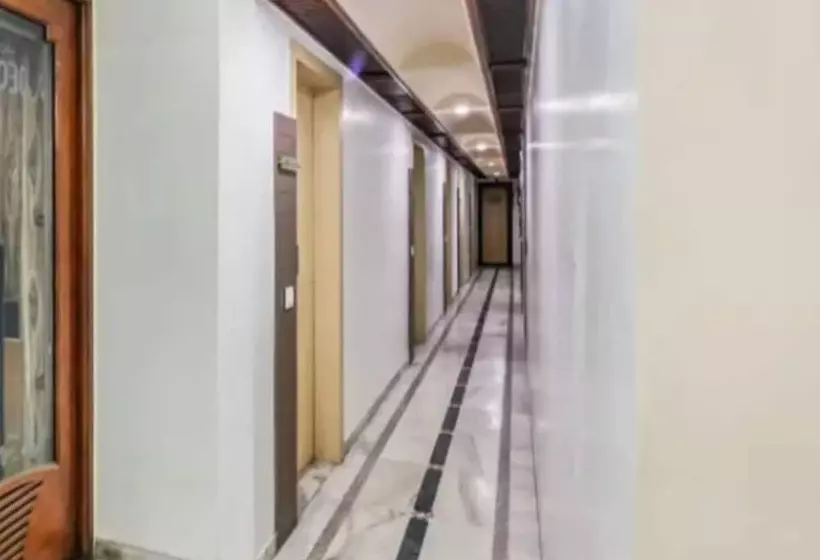Hotel Decent