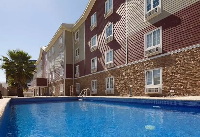 هتل Extended Suites Tijuana Macroplaza