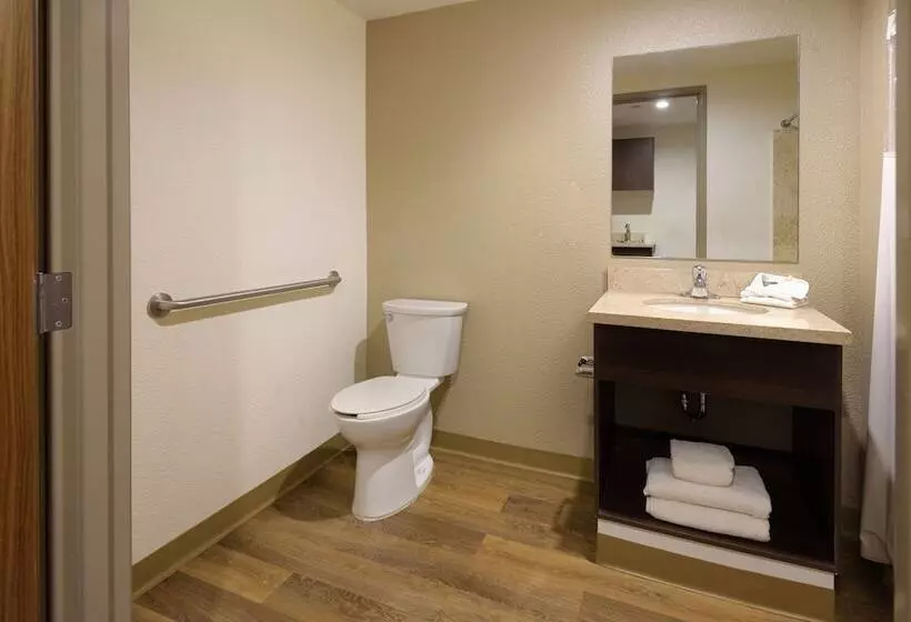 هتل Extended Suites Tijuana Macroplaza