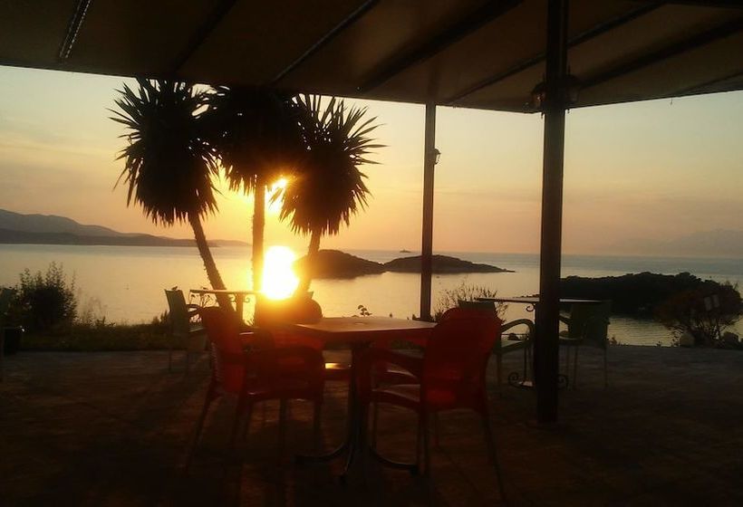 בית מלון כפרי Majestic