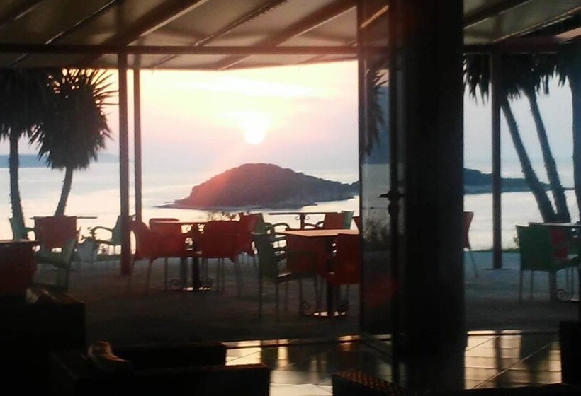 בית מלון כפרי Majestic