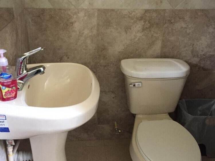 Otel Y Estancia 24 7