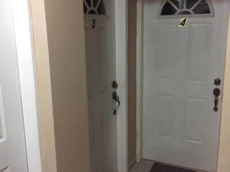 Otel Y Estancia 24 7