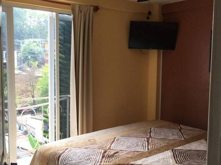 Otel Y Estancia 24 7