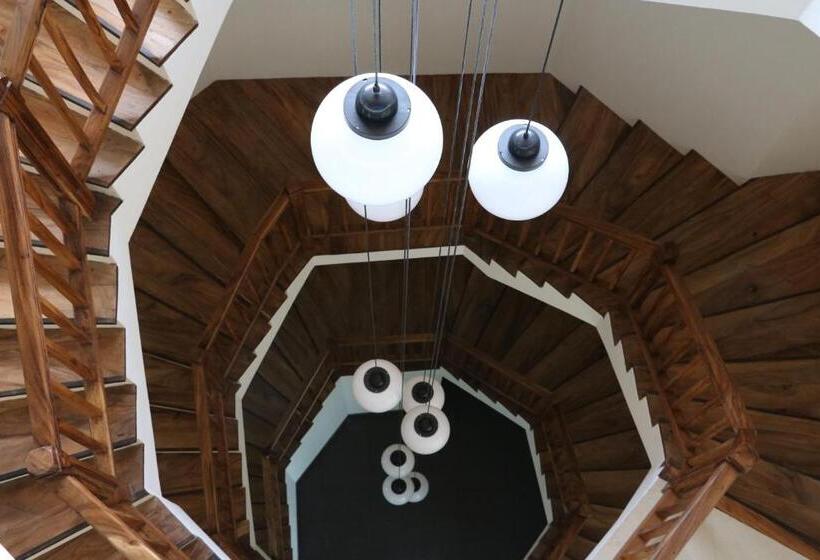 Курорт Twenty Two Weligambay