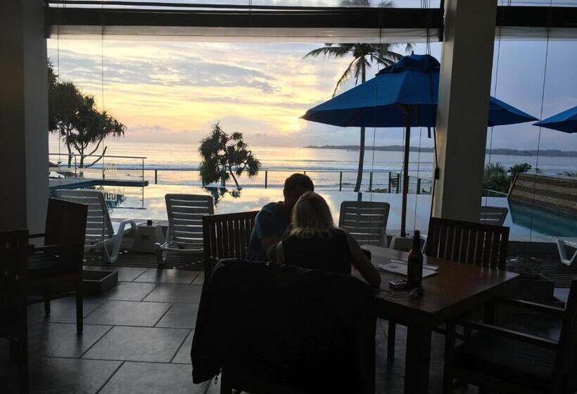 Курорт Twenty Two Weligambay