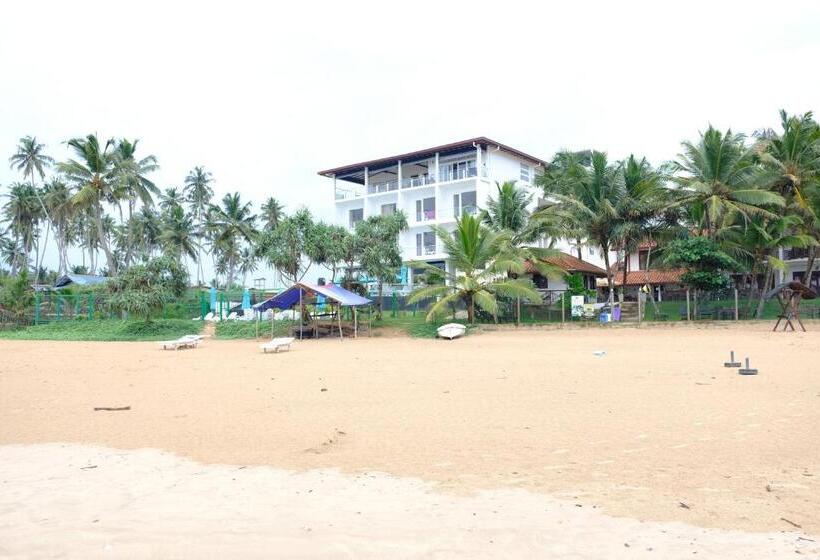 Курорт Twenty Two Weligambay