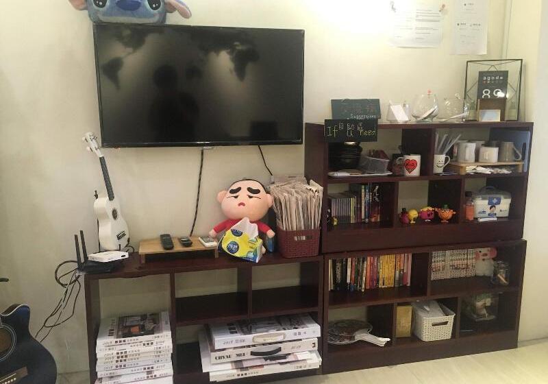 هاستل Little House