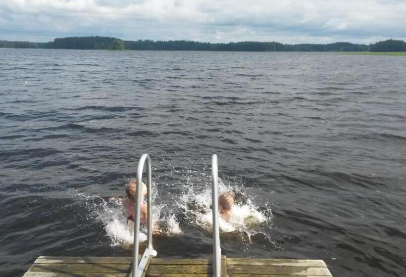 צימר Peltolan Luomutila