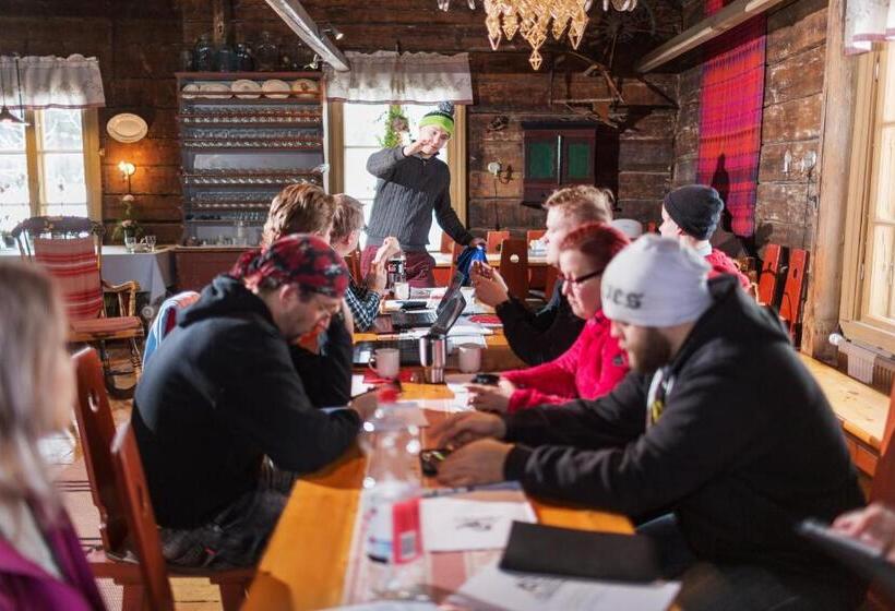 צימר Peltolan Luomutila