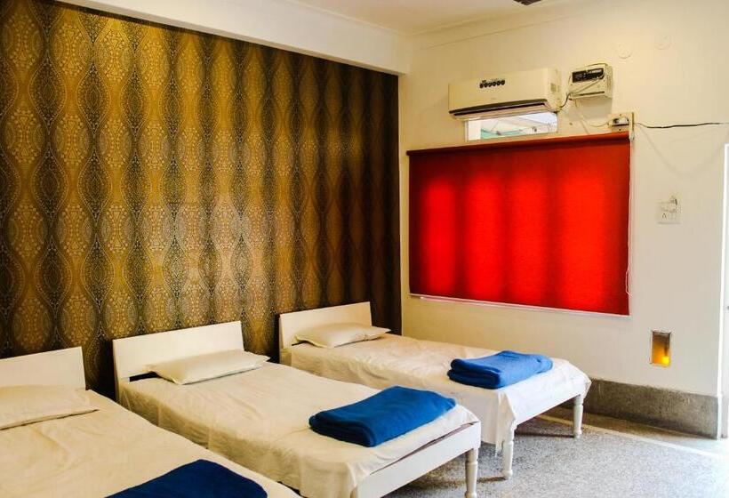 בית מלון כפרי Anand Palace