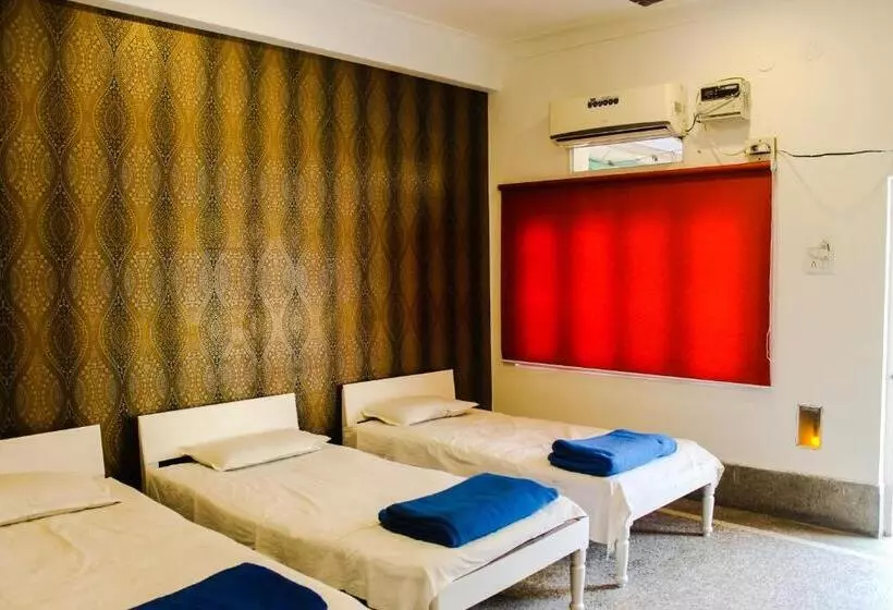ホテル Anand Palace