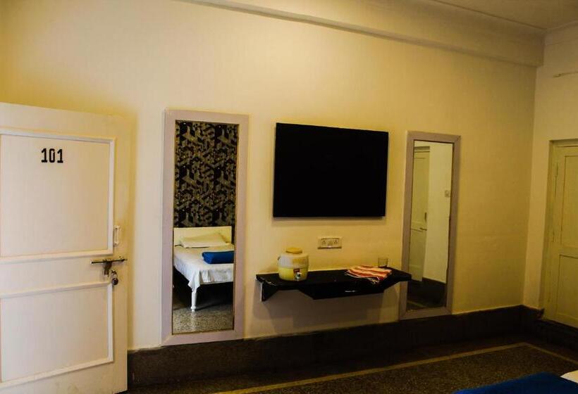 בית מלון כפרי Anand Palace