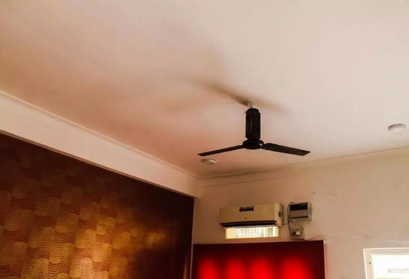 ホテル Anand Palace