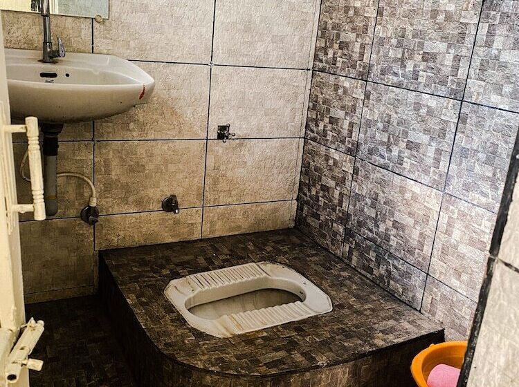 בית מלון כפרי Anand Palace