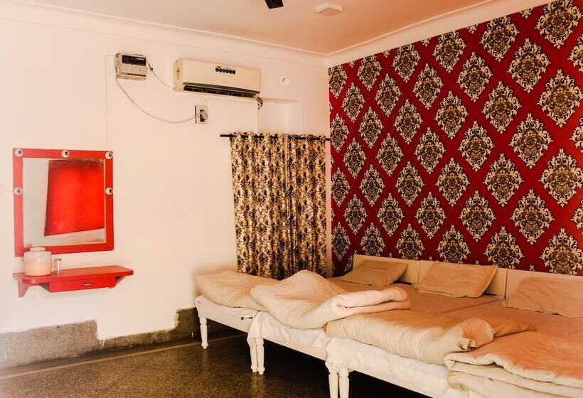 בית מלון כפרי Anand Palace