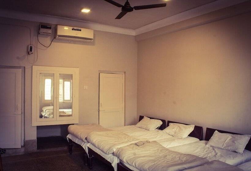 בית מלון כפרי Anand Palace