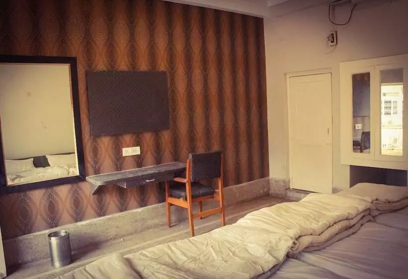 ホテル Anand Palace
