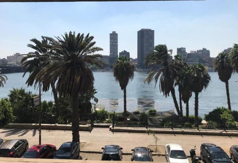 هتل Galaxy Royal Suites